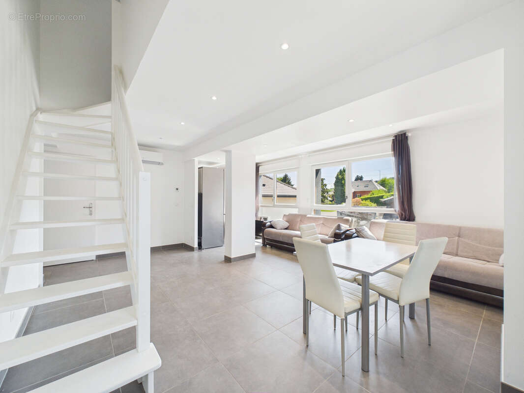 Appartement à BARBERAZ