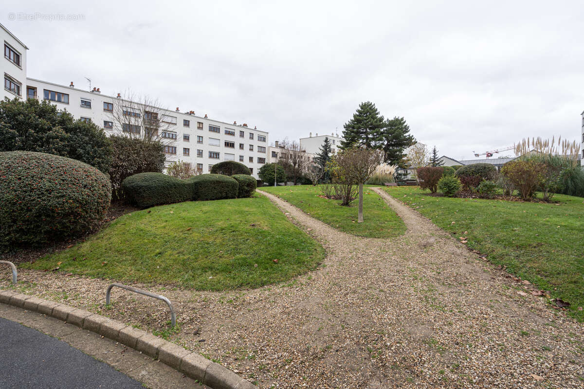 Appartement à BAGNEUX