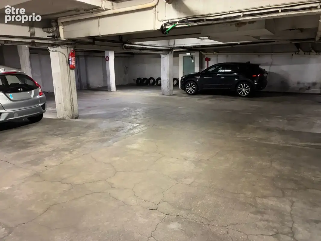 Parking 18 m² à Paris-16e  - photo 6