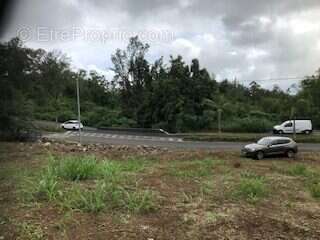 Terrain à LE TAMPON