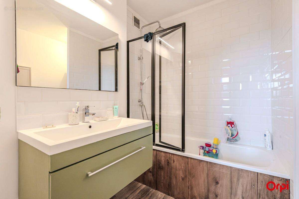 Duplex À Vendre de 108m2 4 chambres avec Exterieurs et Parking - photo 5