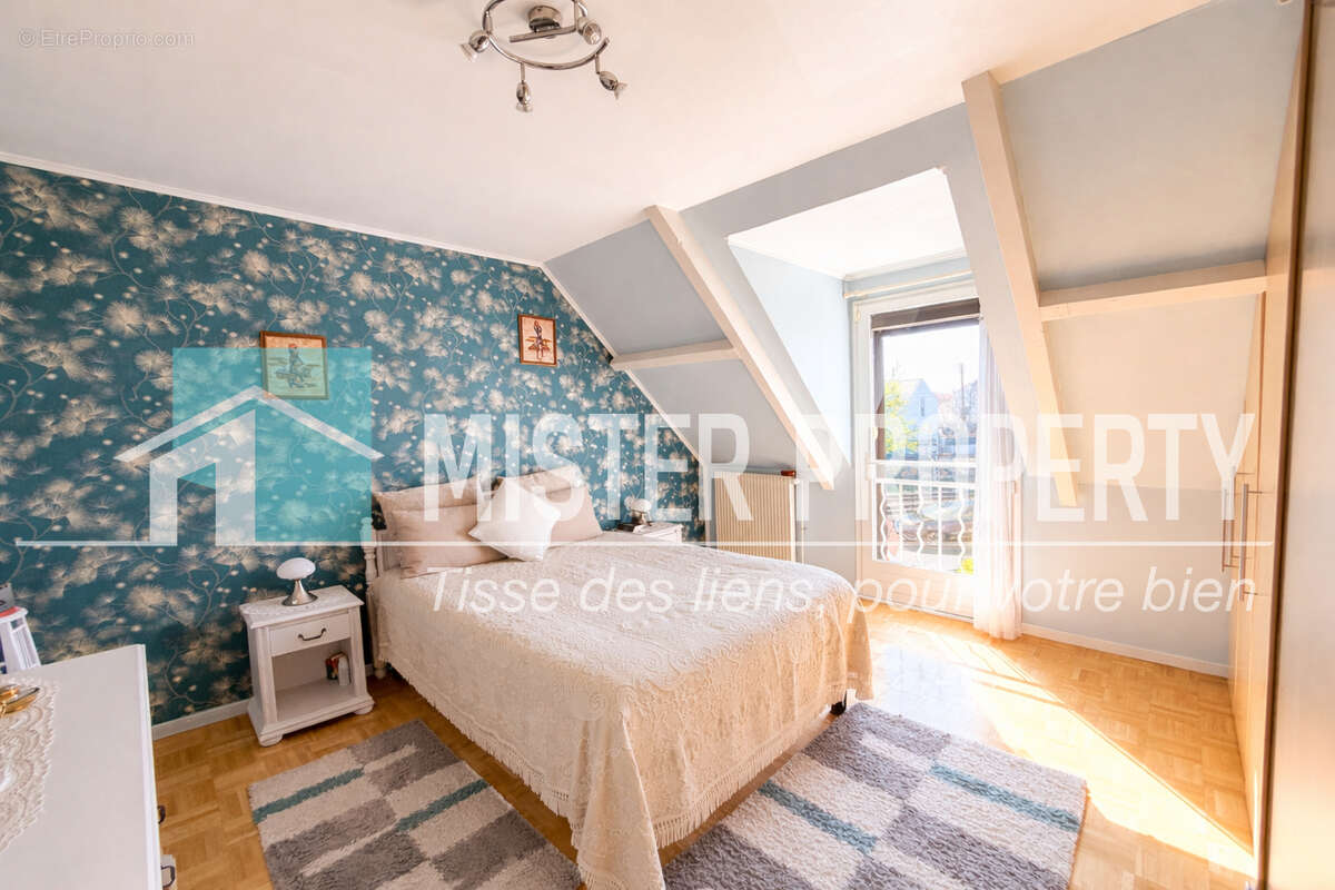 Maison à SARTROUVILLE