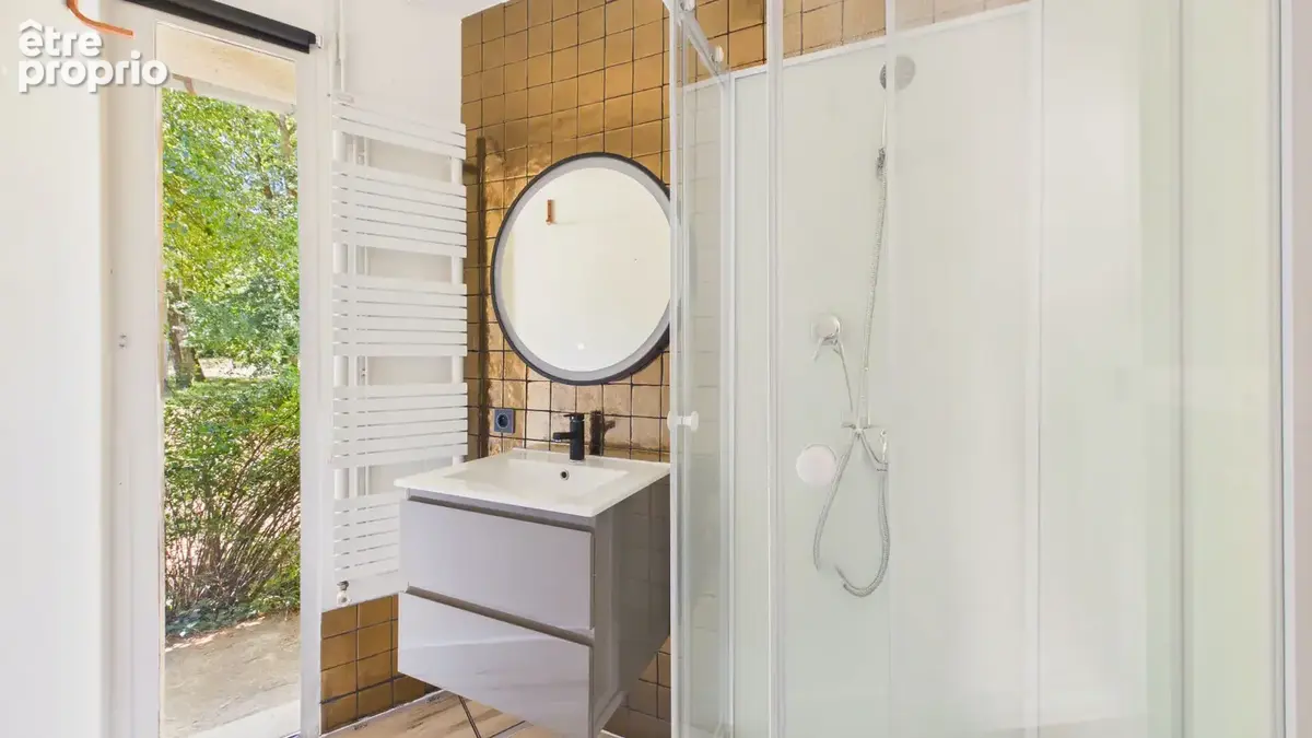 VILLA T5 + terrain 6365 m² + piscine int et ext - photo 16