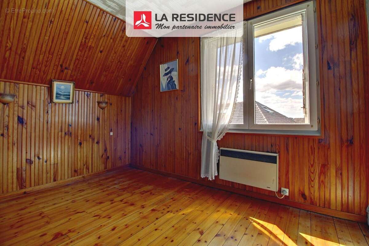Maison 98 m² à Saint-Etienne-Du-Rouvray  - photo 3
