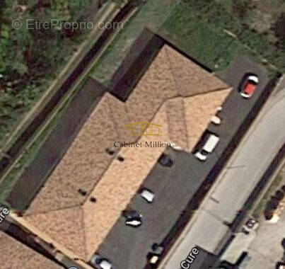 Ensemble immobilier de 326m2 - photo 2