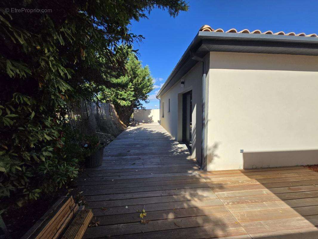 Maison à COLOMBIERS