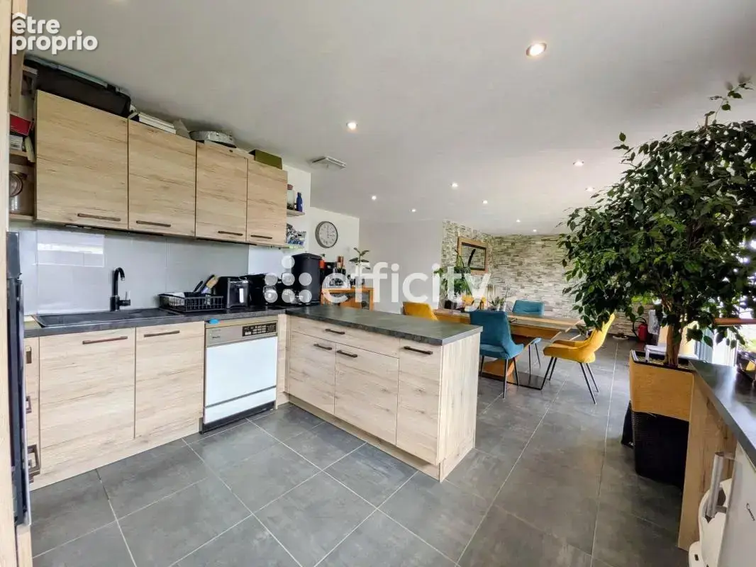 Maison 5 pièces 90 m² à vendre à Mazieres-De-Touraine (37130) - photo 3