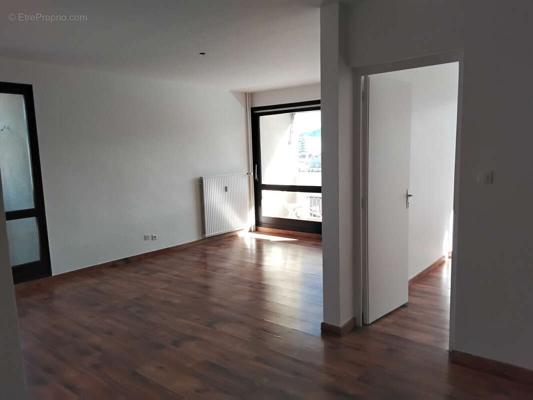 Appartement 77 m² à Echirolles  - photo 7