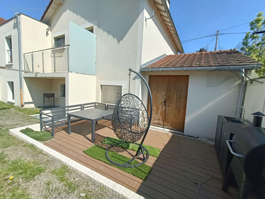 Maison à VILLEMOMBLE