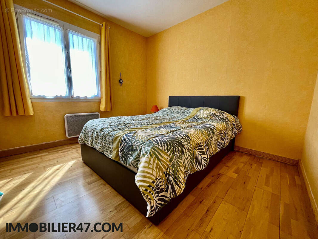 Maison à SAINT-HILAIRE-DE-LUSIGNAN