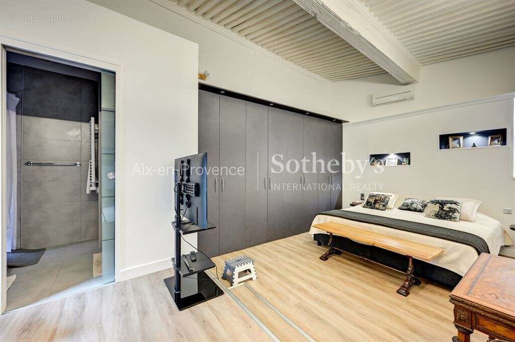 Appartement à AIX-EN-PROVENCE