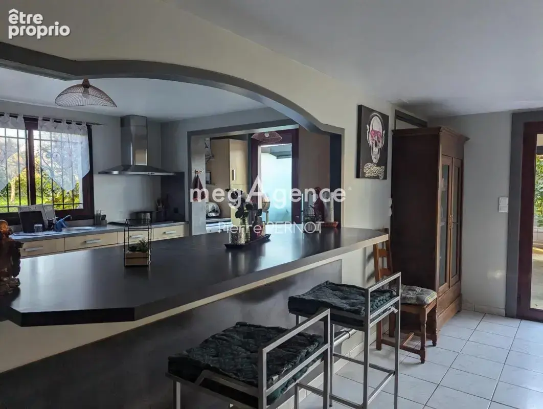 Grande villa avec espace professionnel - photo 9