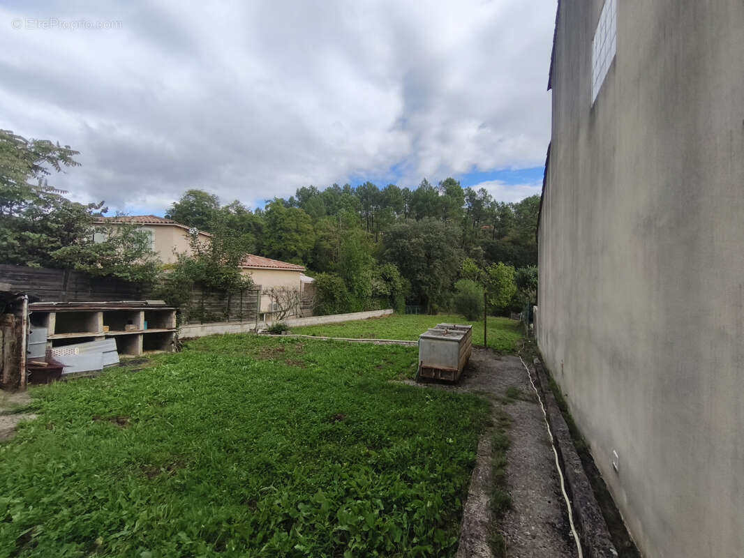 Maison à BRANOUX-LES-TAILLADES