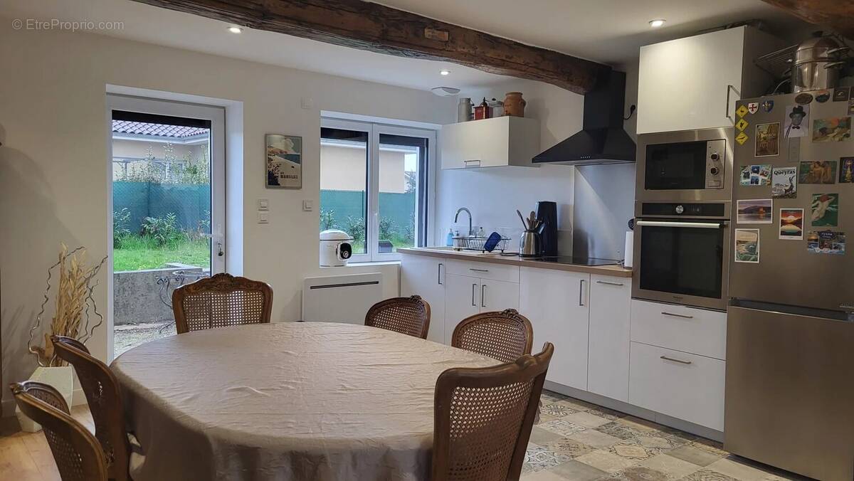 Maison à CRECHES-SUR-SAONE