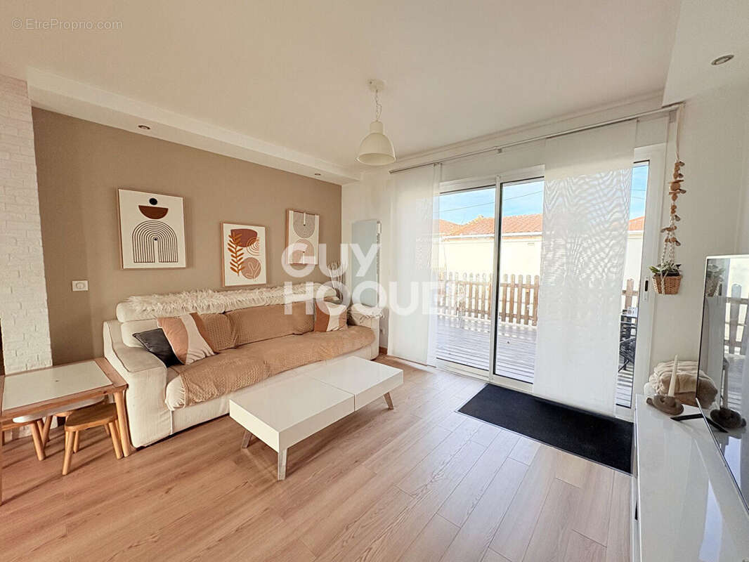 Maison à VILLENAVE-D&#039;ORNON