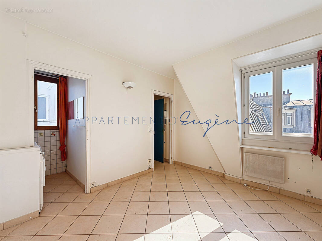 Appartement à PARIS-17E