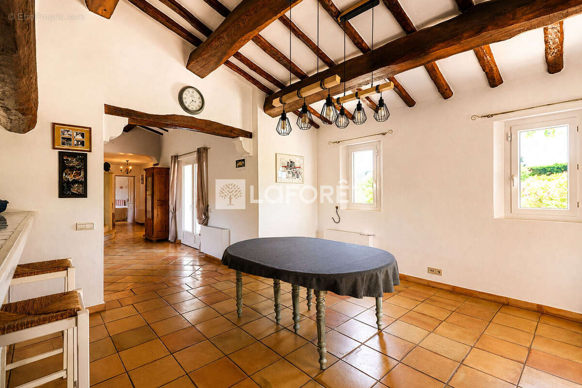 Maison à MONTAUROUX