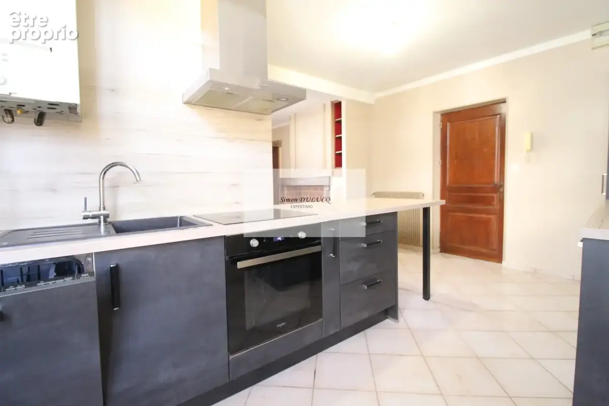 Duplex 6 pièces 121 m2 avec balcon, cave et grenier - photo 5