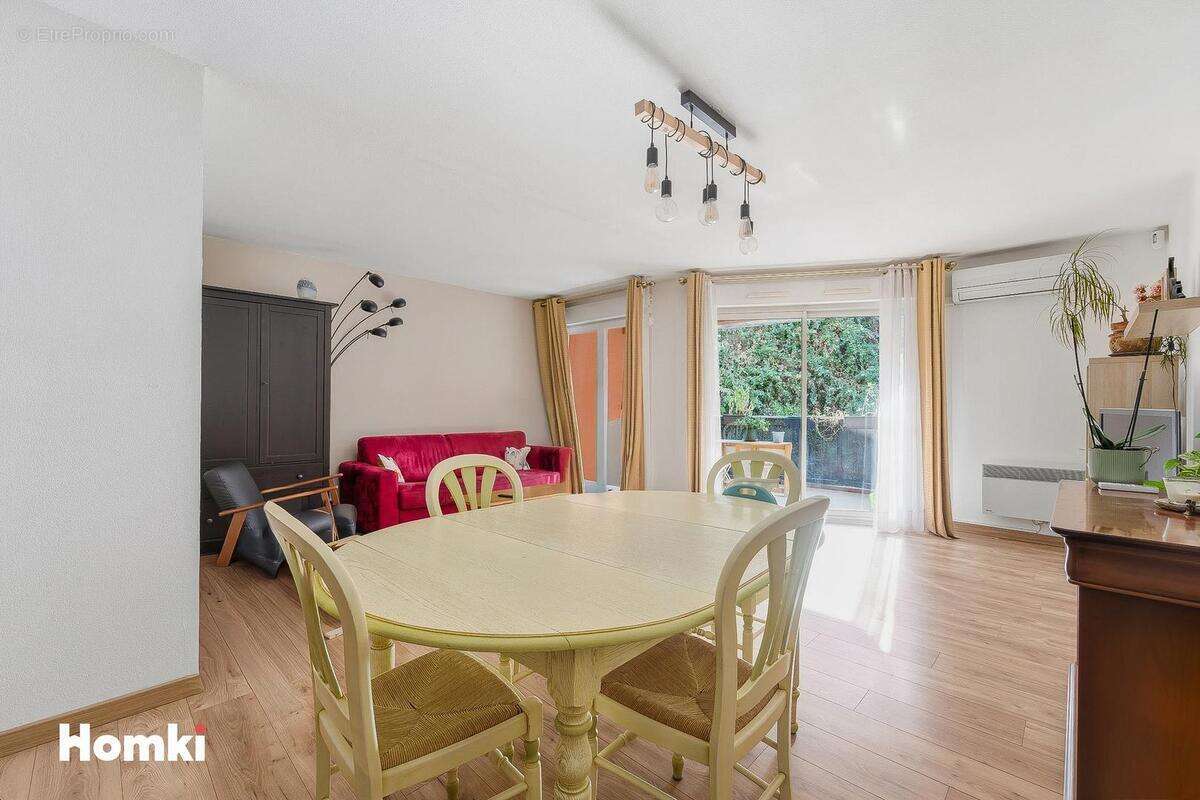 Appartement à LE CANNET