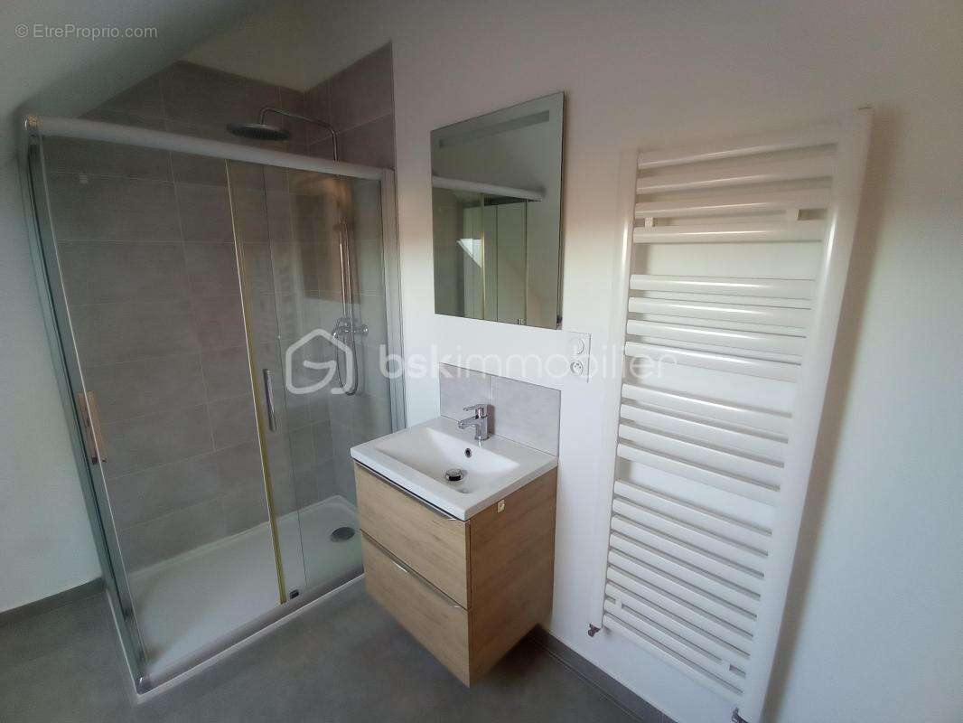 Superbe  appart. t3 de charme dans maison en dern.  etage avec terrasse couverte, vue verdoy - photo 3