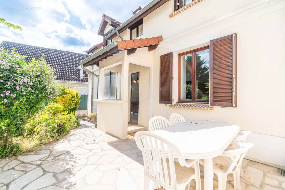 Maison à MONTMORENCY