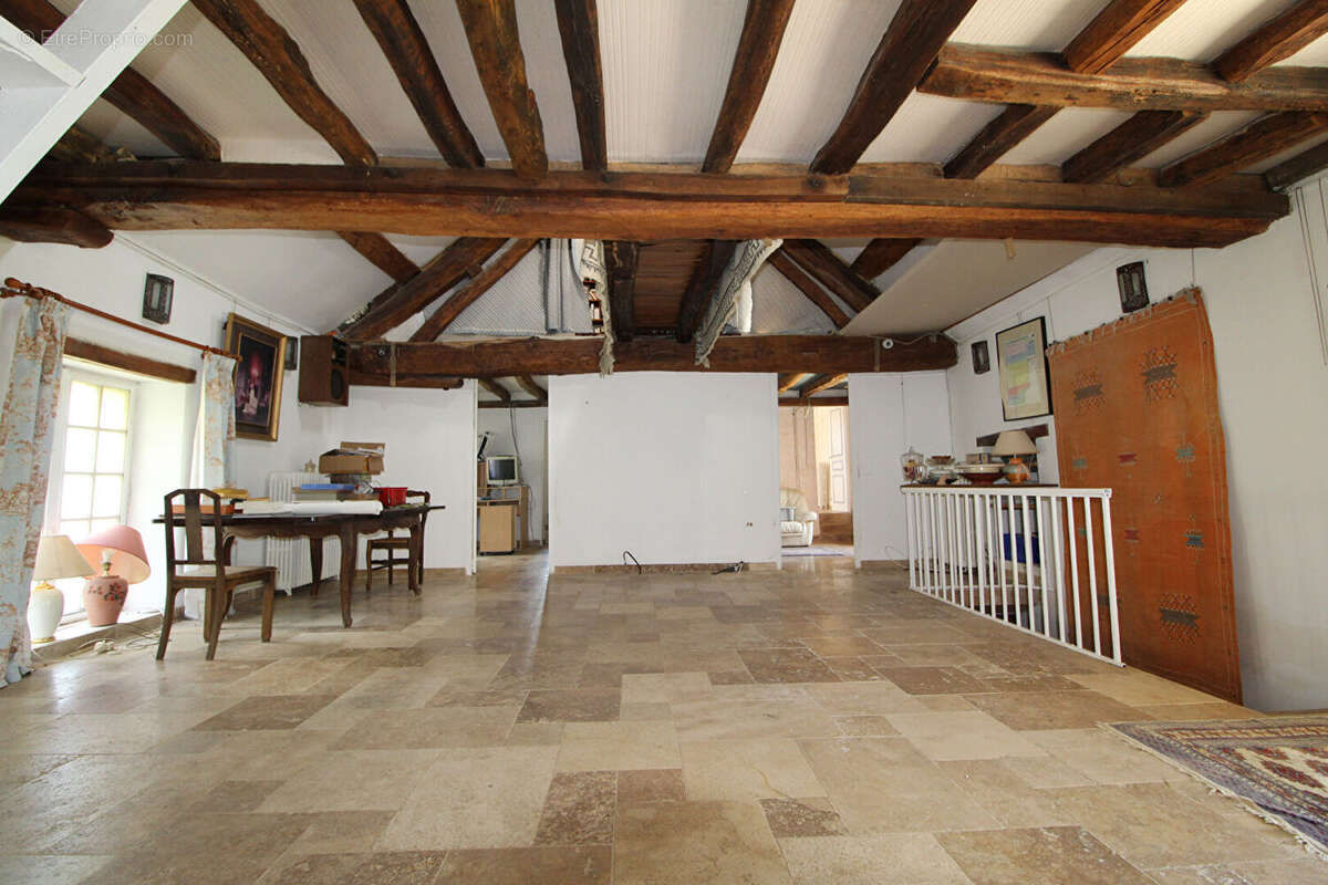 Maison à FLAVIGNEROT