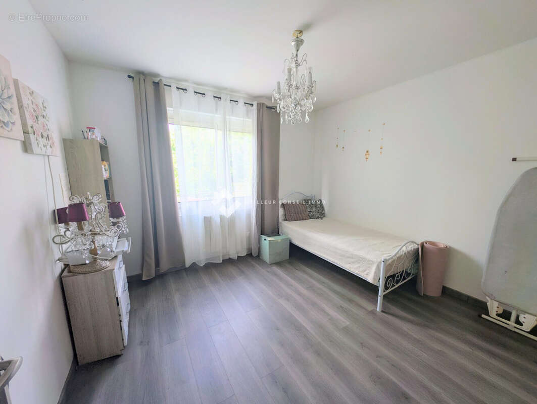 Maison 171 m² à Buxerolles  - photo 6