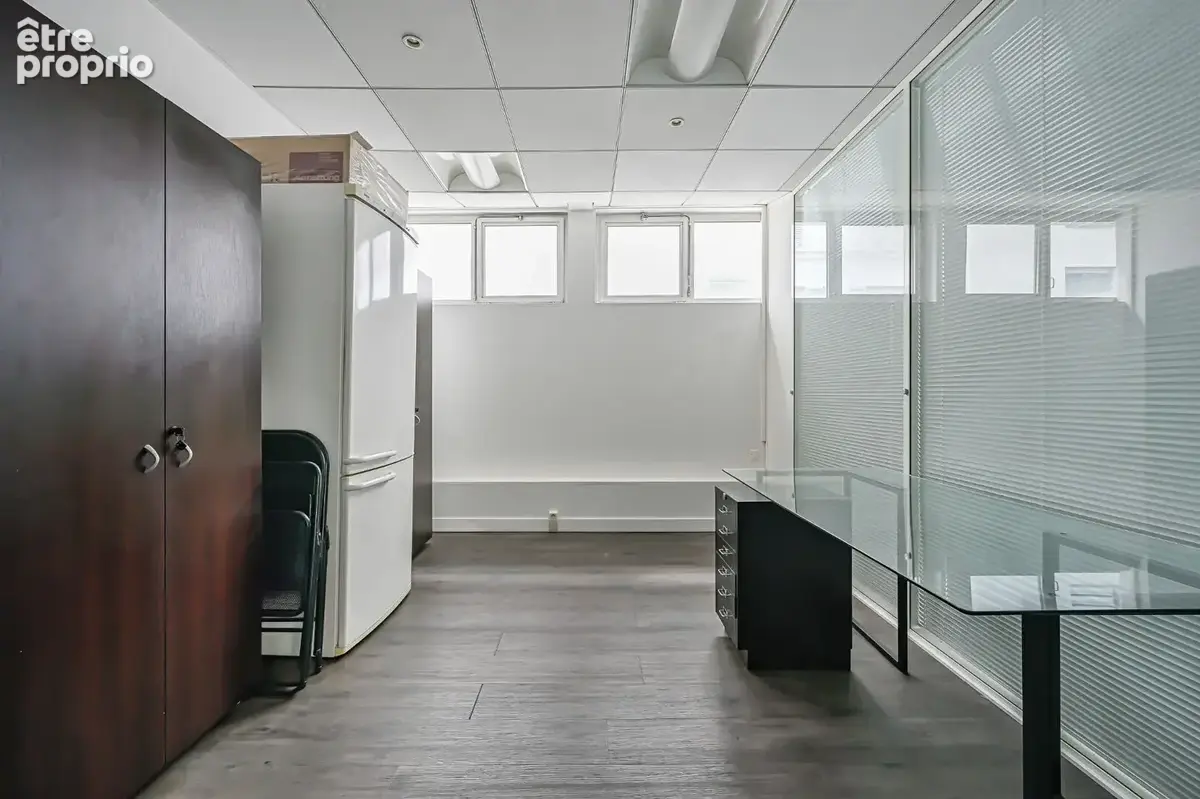 PARIS 14ème - Mouton Duvernet - Bureaux lumineux avec patio privatif . - photo 10