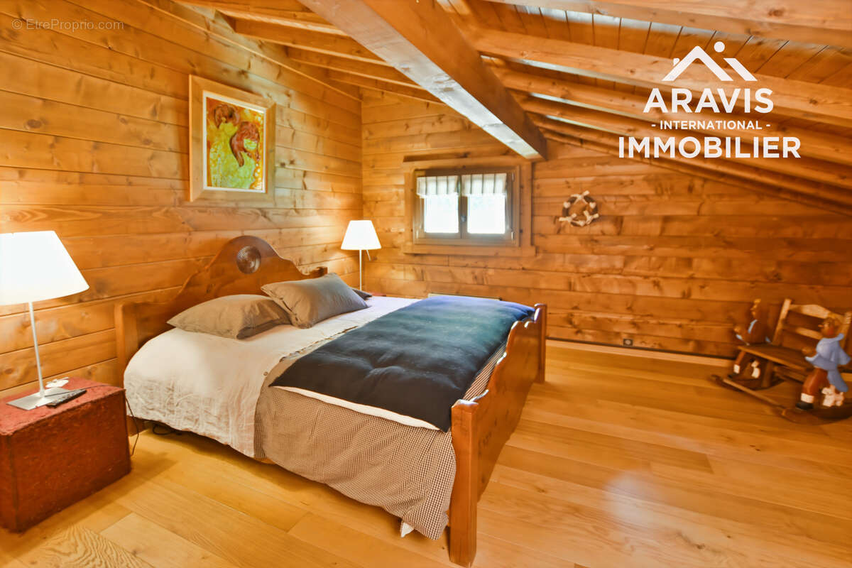 Maison à ARACHES-LA-FRASSE