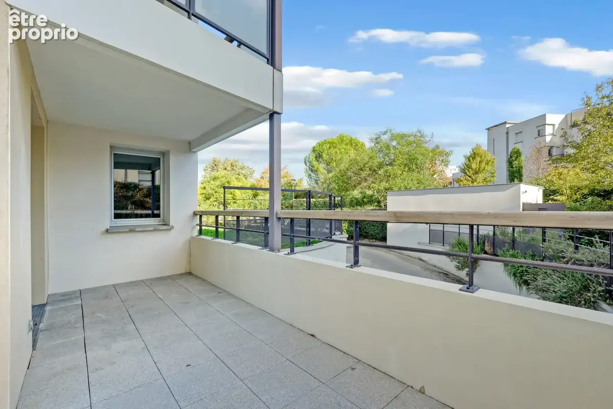 En exclusivité ! À vendre, appartement T2 de 42 m2 en rez-de-chaussée, situé dans le secteur de Grand Selve. - photo 3