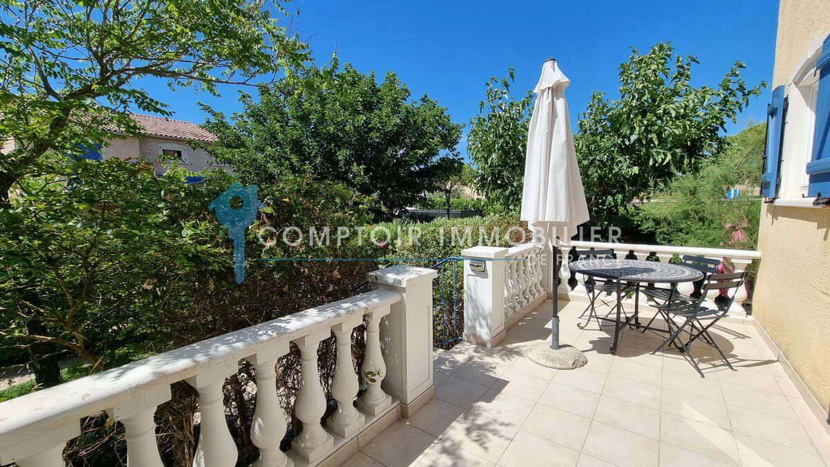 VAR (83) - À VENDRE - VIDAUBAN - Villa 4 chambres dans un domaine hôtelier sécurisé - photo 2