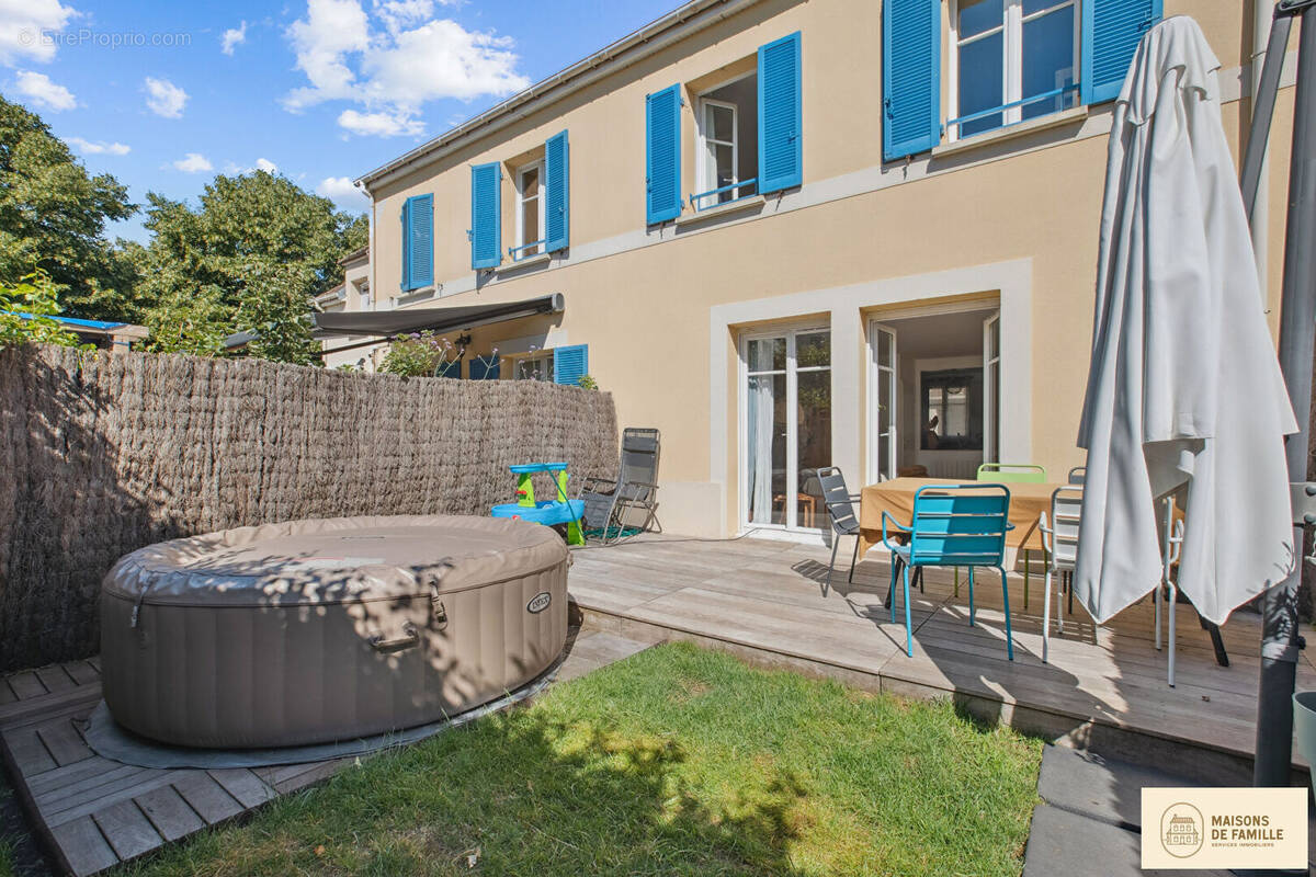 Maison à NOISY-LE-ROI