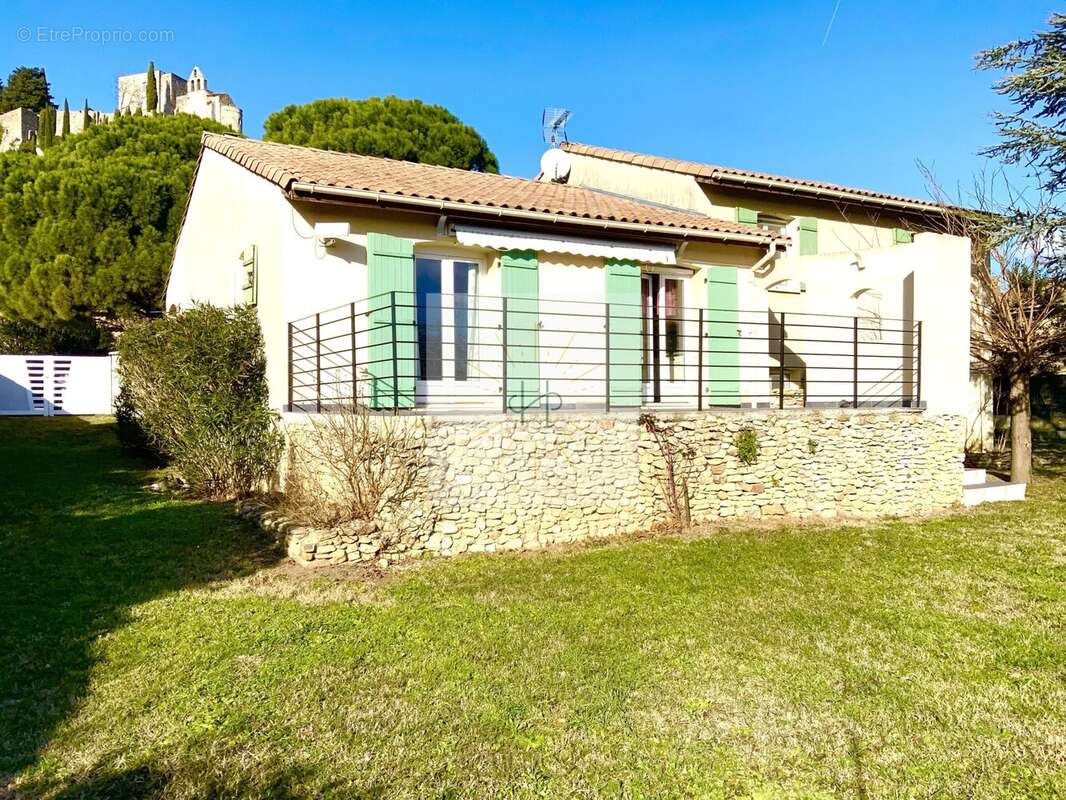 Maison à SAINT-PAUL-TROIS-CHATEAUX