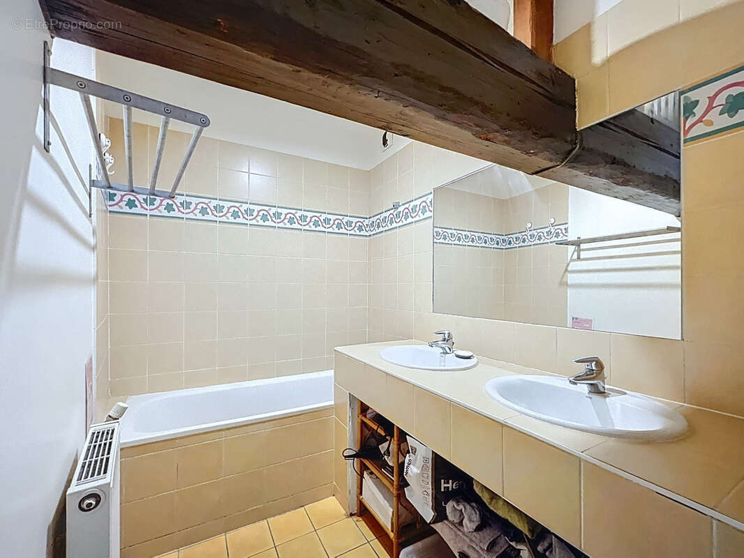 Appartement à IRIGNY