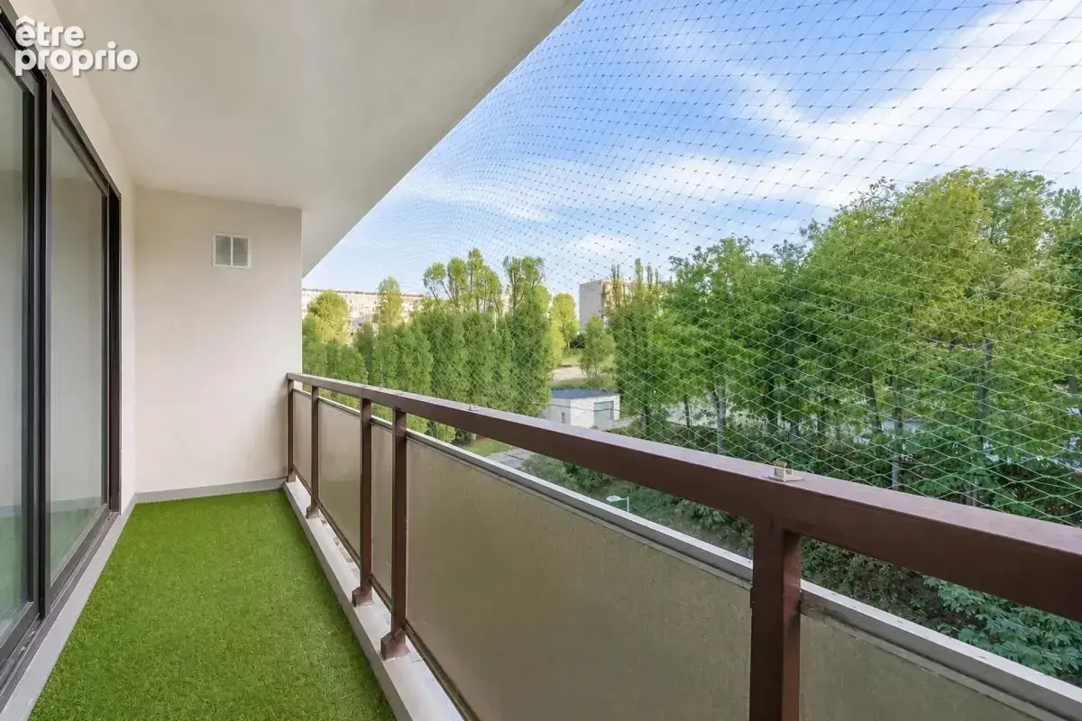 Appartement T5 de 82 m² à Clichy-sous-Bois - photo 2