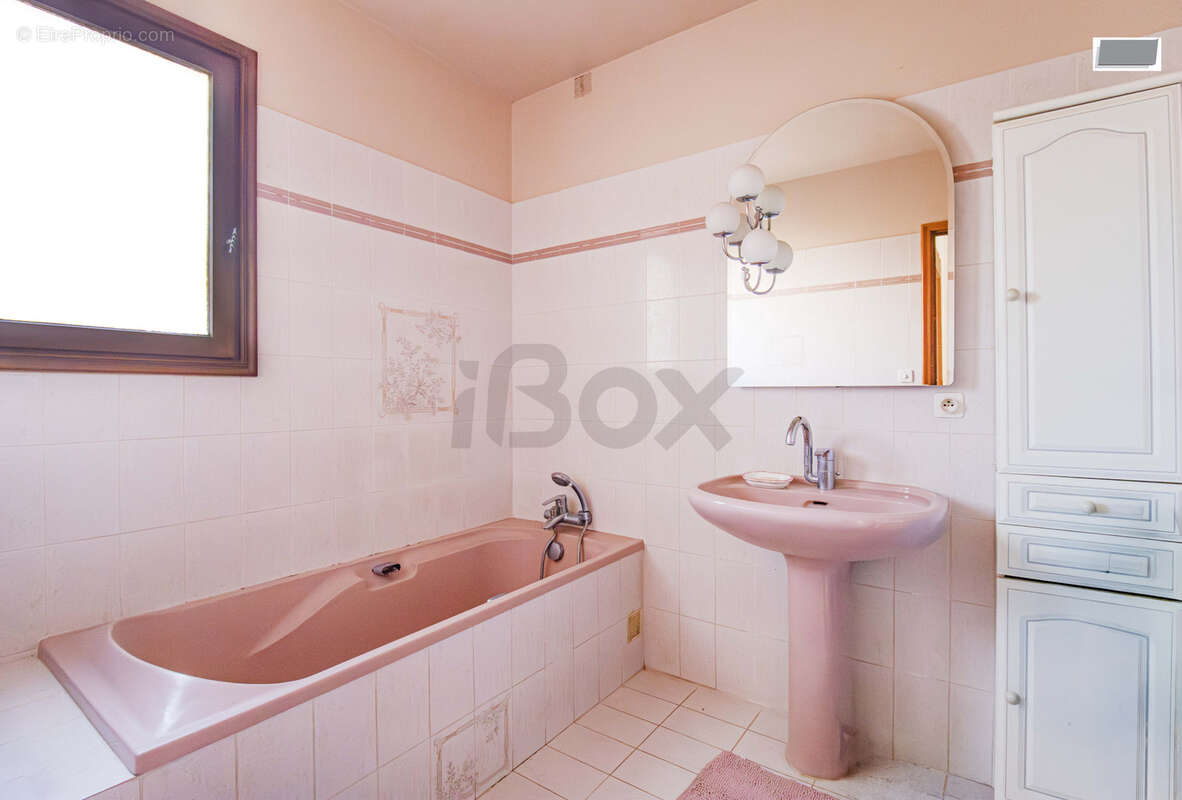 Maison à SIX-FOURS-LES-PLAGES