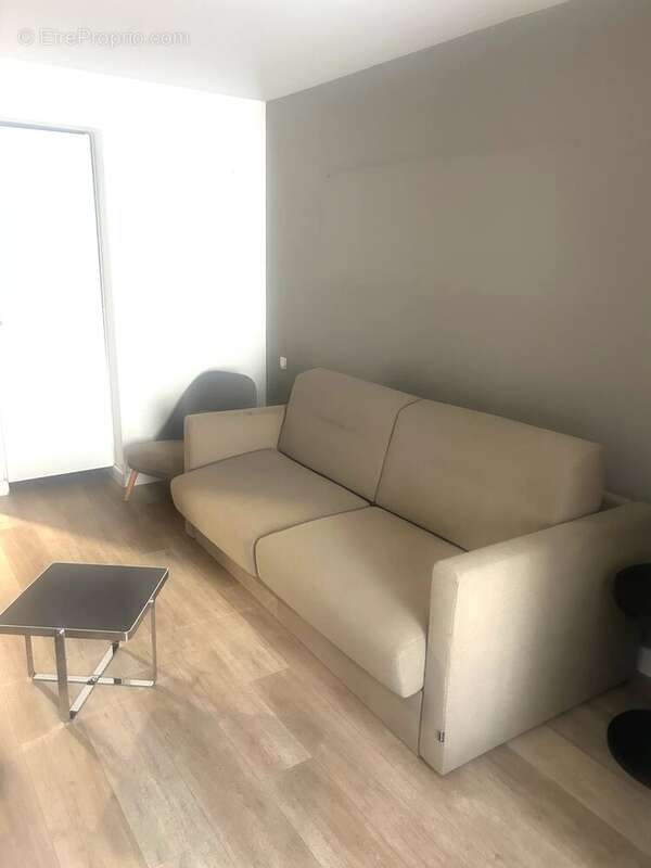Appartement à MARSEILLE-5E
