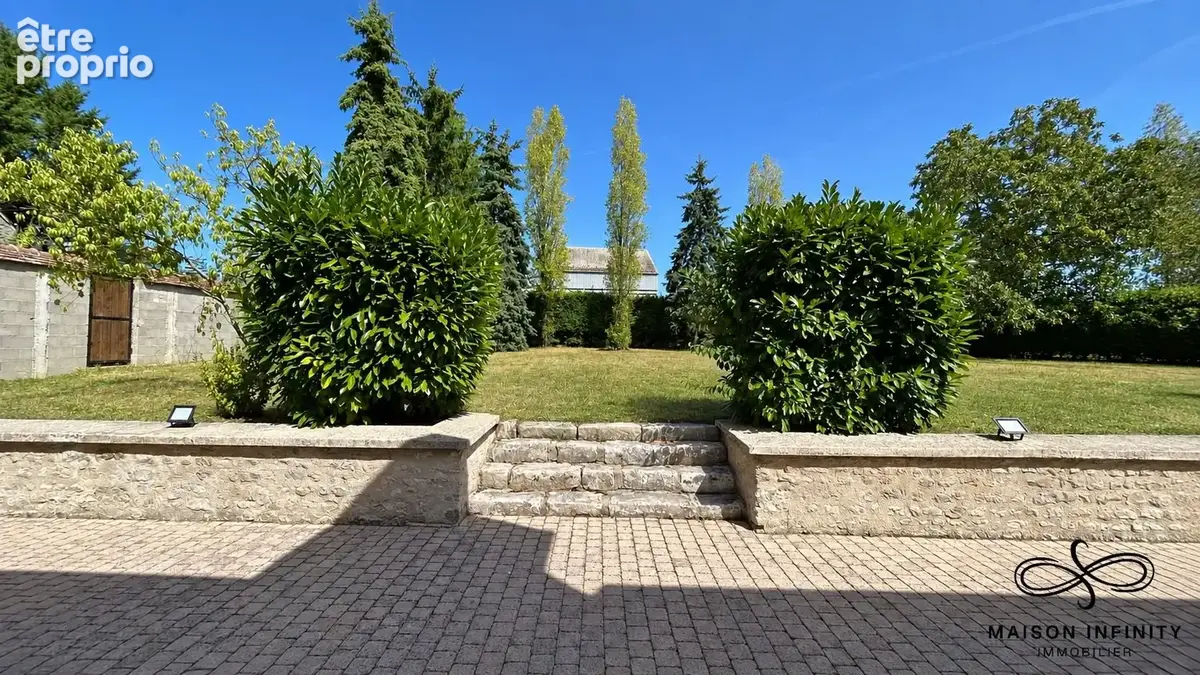 Maison 10 pièces 280 m² à vendre à Pithiviers-Le-Vieil (45300) - photo 4