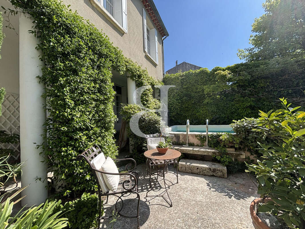 Maison à VAISON-LA-ROMAINE
