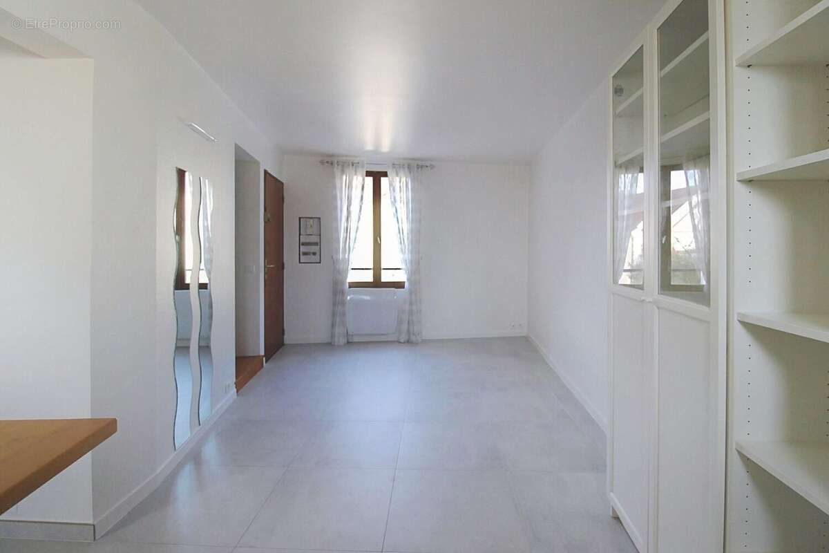 Photo 3 - Appartement à FREPILLON