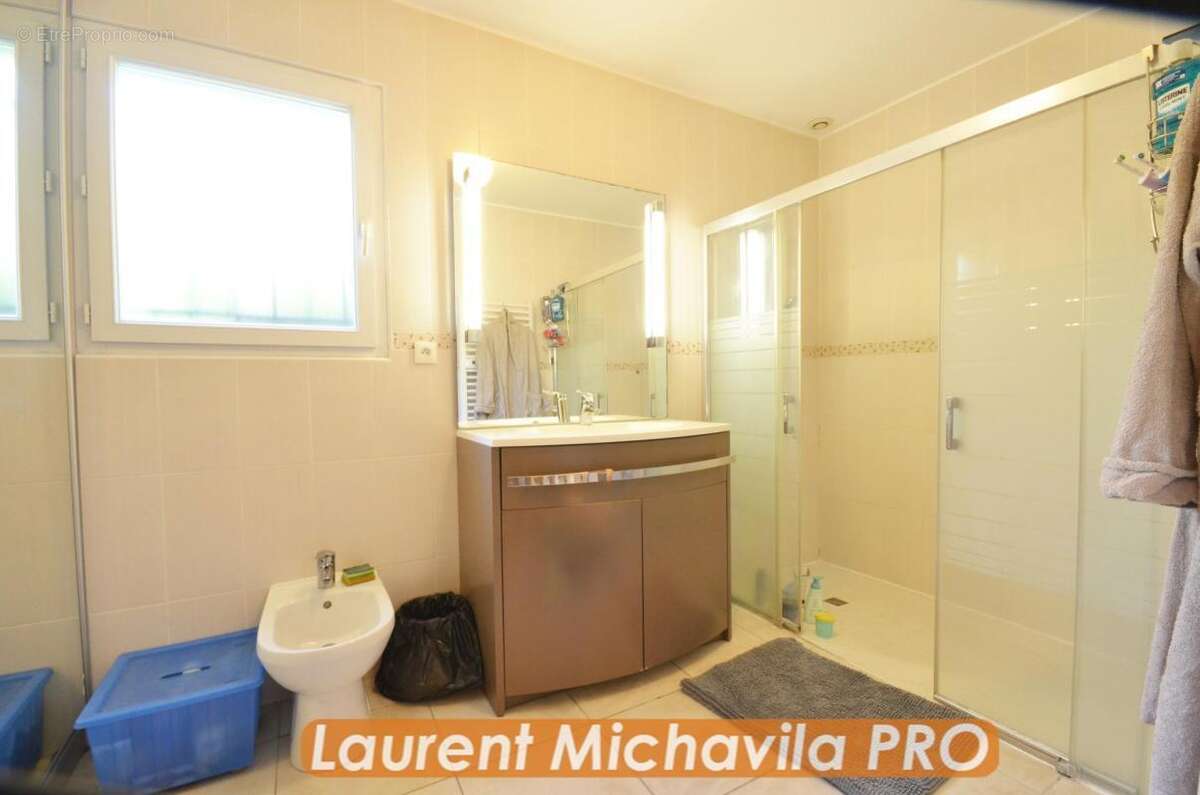 Maison à VILLENEUVE-LES-BEZIERS