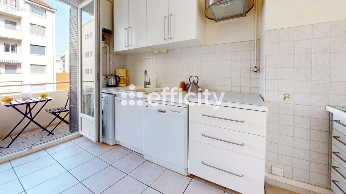 Appartement à LYON-6E