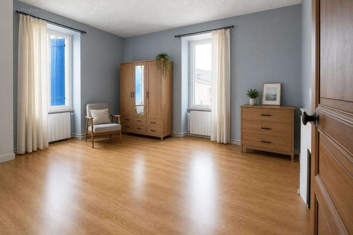 Spacieuse maison de 8 pièces à Murat-sur-Vèbre - photo 5