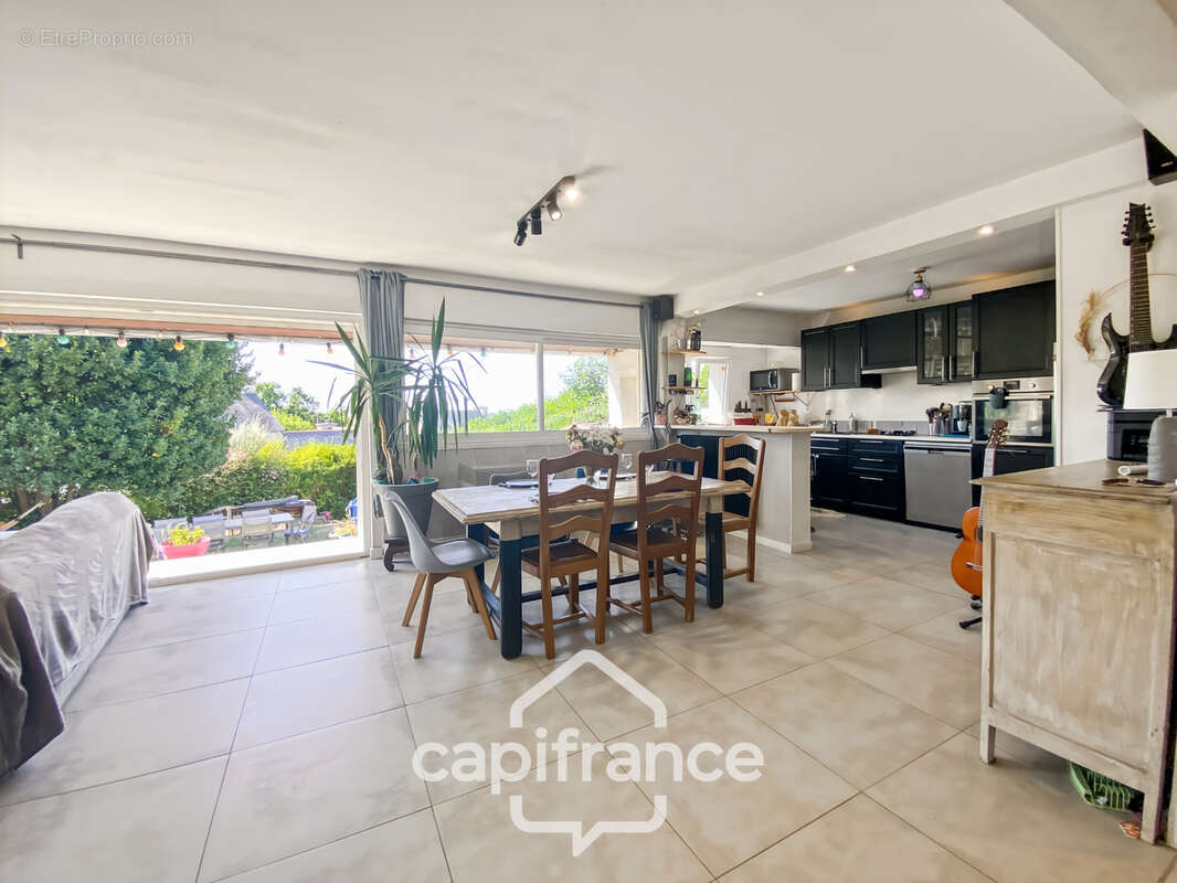 À vendre loperhet (29470) - maison individuelle type f5 - 4 chambres - centre-bourg - terrain 774 m² - photo 4