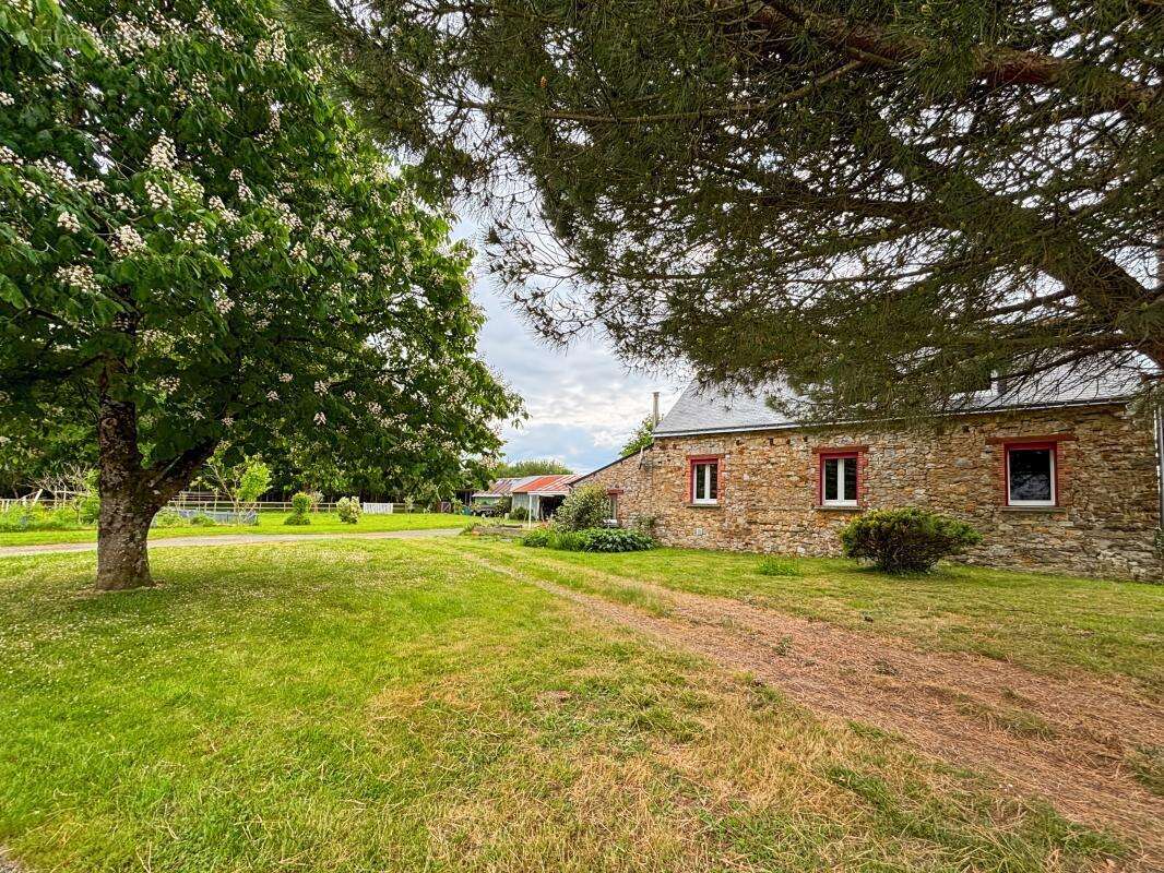 Maison à SAINT-AUBIN-DES-CHATEAUX