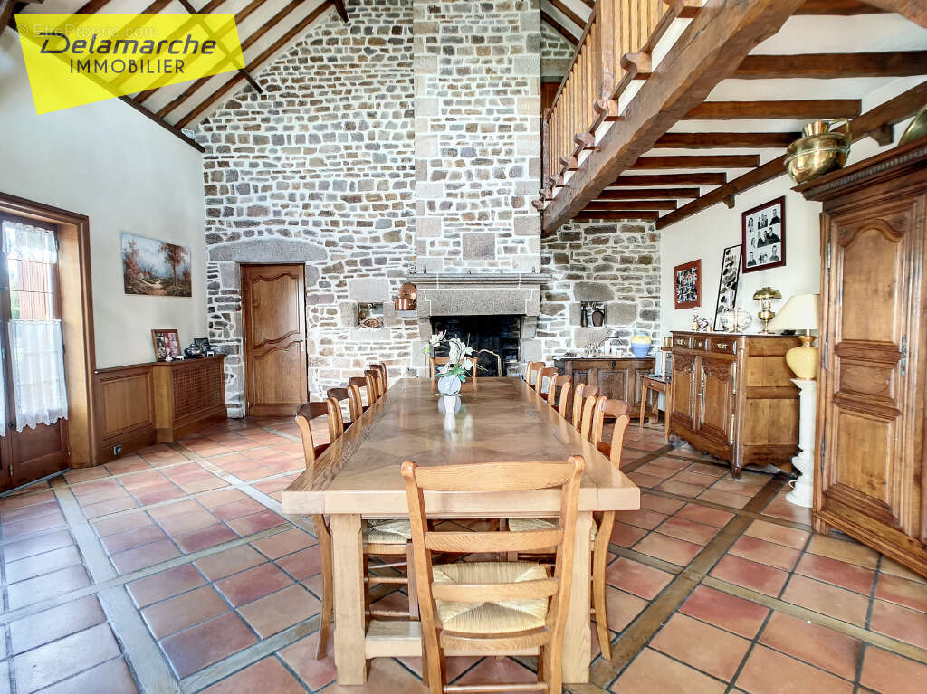 Maison à SAINT-PAIR-SUR-MER