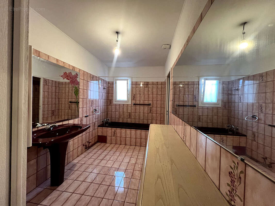 Maison à SOLLIES-PONT