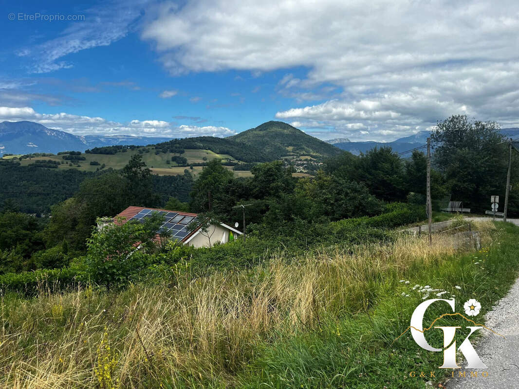 Terrain à SAINT-MARTIN-D&#039;URIAGE