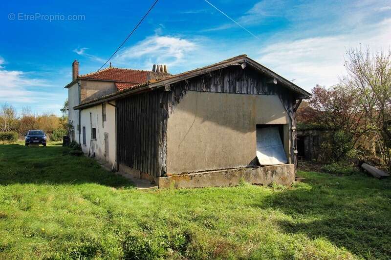 Maison à AILLAS