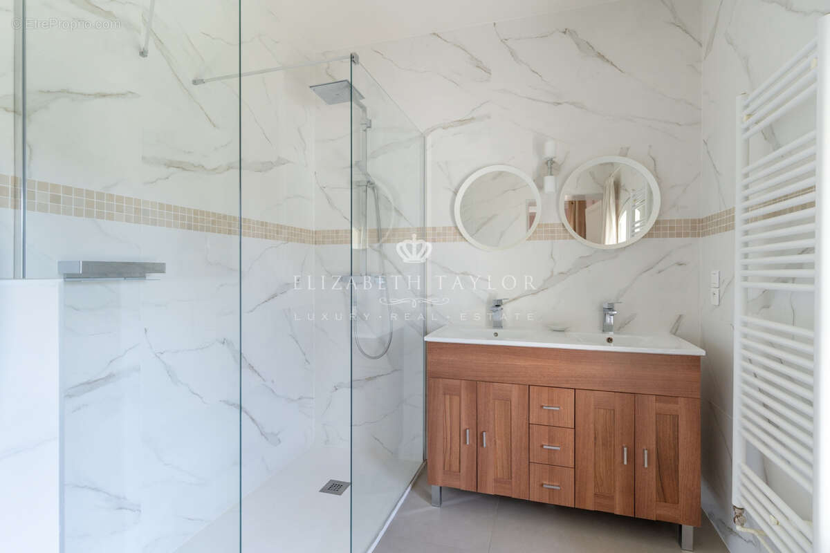 Maison à NOISY-LE-ROI